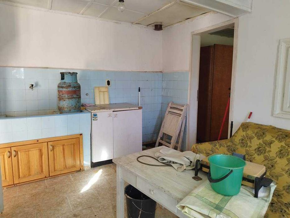 продавам къща в с.Балабанско, община Троян