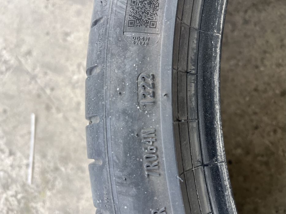 275/35/22 315/30/22 Pirelli Pzero