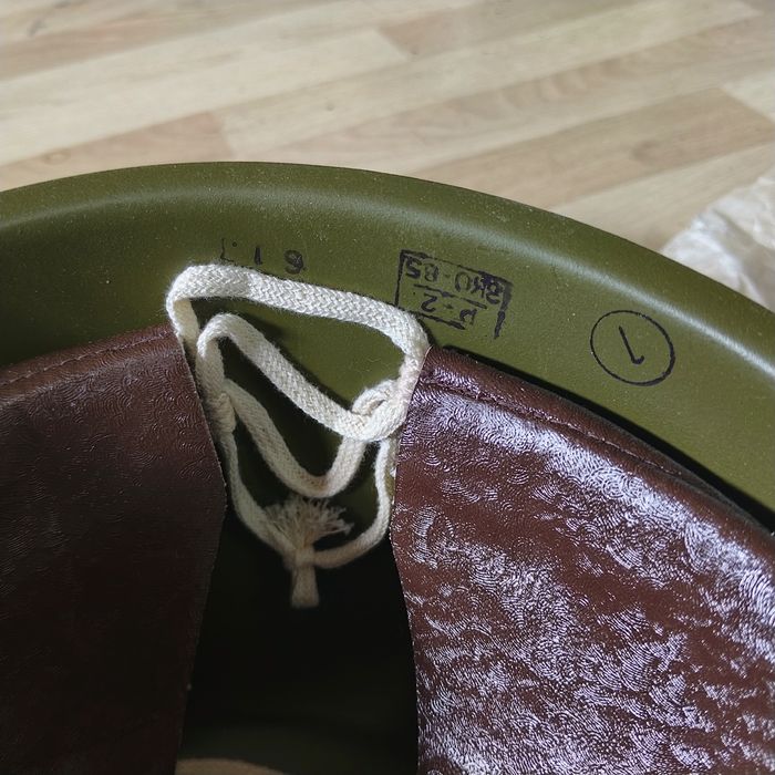 Каска, новая СССР.