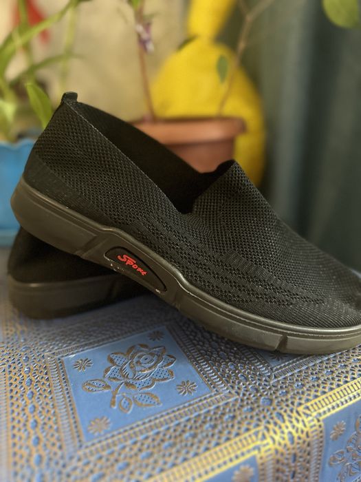 Кросовки мужские 44 размер