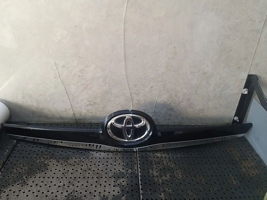 Ornament haion toyota verso r2 768110f090 768110f100