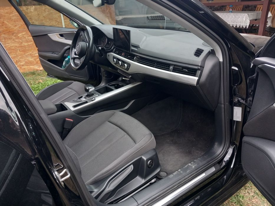 Audi A4 2021 faruri Matrix 2.0 tdi 190 cp automat