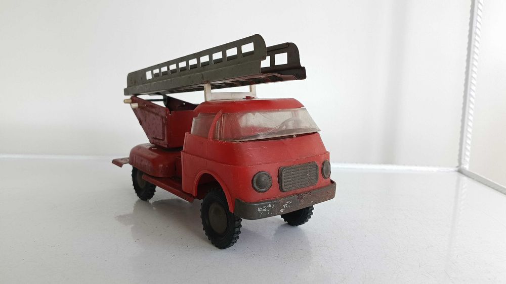 Vintage играчки от СОЦА.