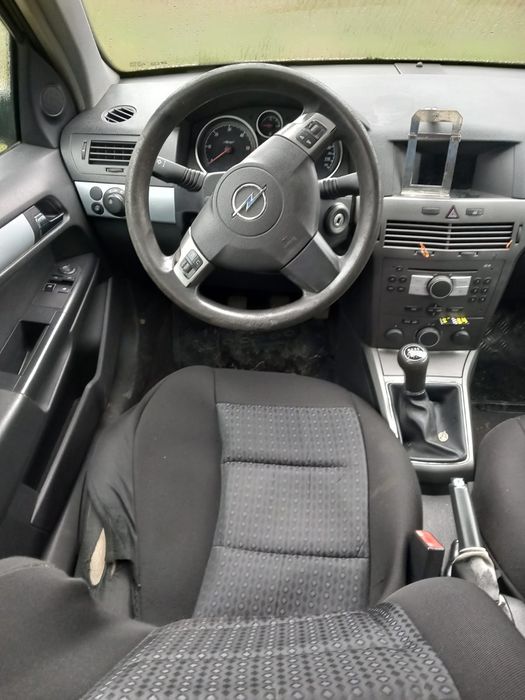 Opel Astra H  2005