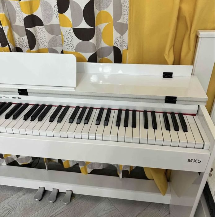 Продам пианино срочно
