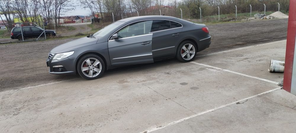 Vând passat cc an 2010