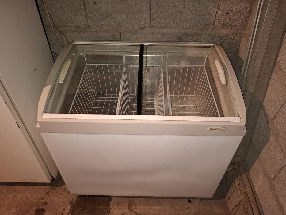 Морозильник в отличном состоянии