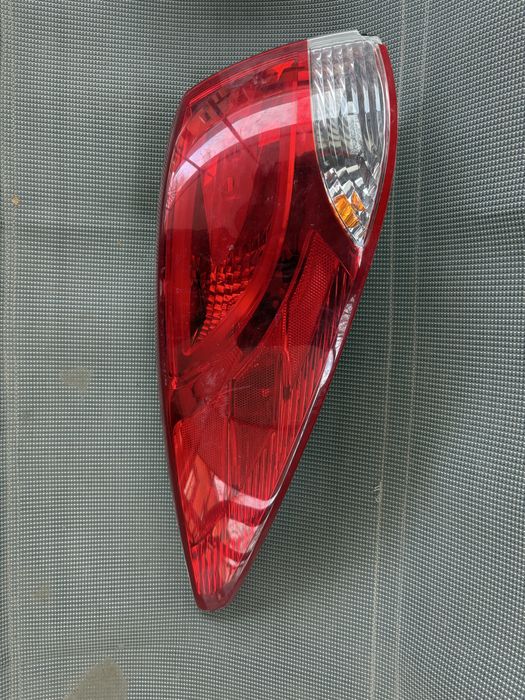 задний левый фар туксон 2013