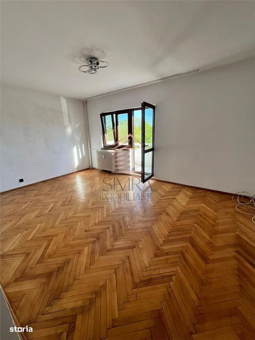 Apartament 3 camere de tip PC zona Nufarul