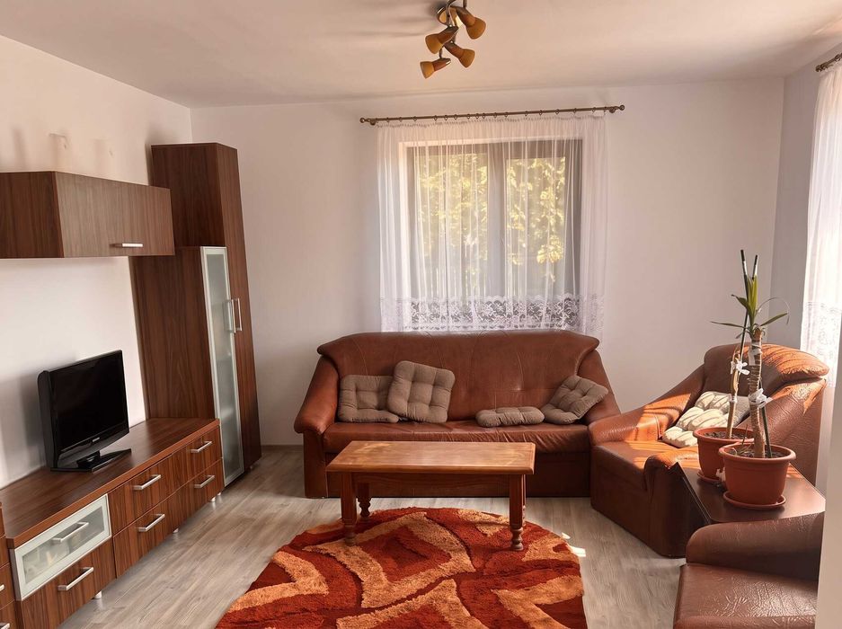 Casă P+1 mobilată, 4 dormitoare, curte 2.194 mp, oază de liniște