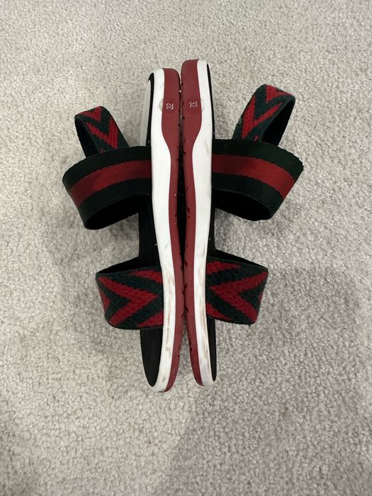 Детски кожени сандали за момиче на Gucci