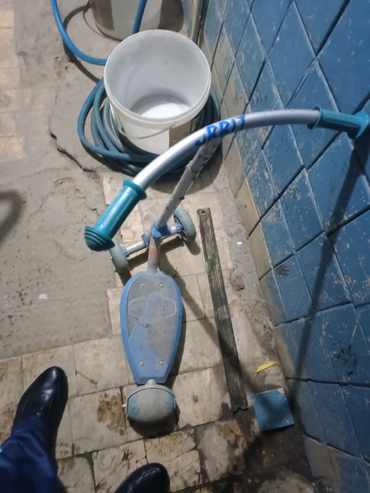 Велосипед детский фирменный,не Китай и два самоката