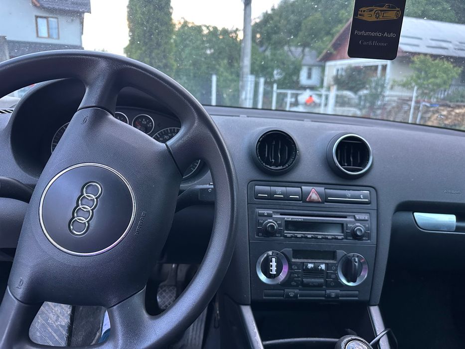 AUDI A3 2004 — imagine 2