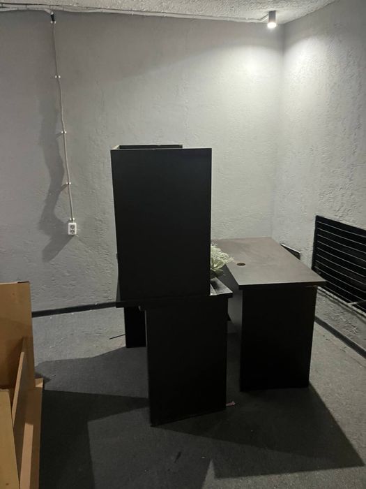 Продам столы офисные