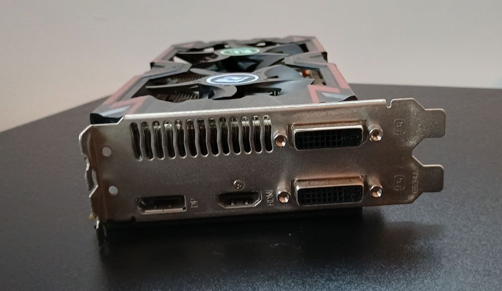 AMD R9 380 4gb Powercolor видеокарта