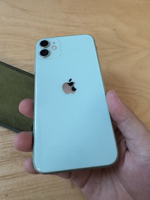 Продам Iphone 11 64g