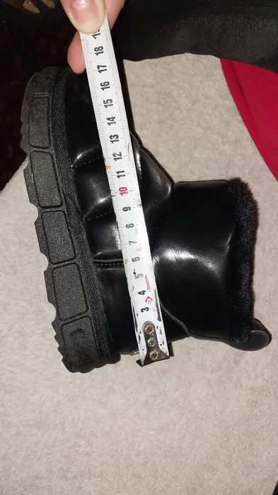 Зимние детские угги