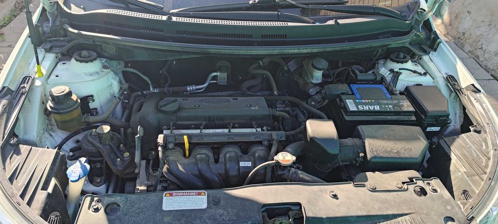 Продам Kia Rio хэтчбек 2014г