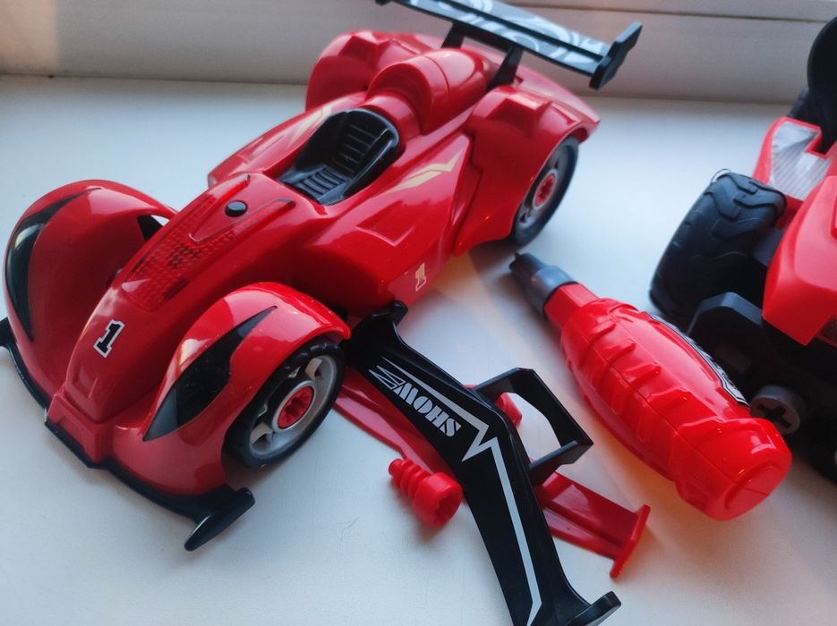 Машины - конструкторы 2 шт