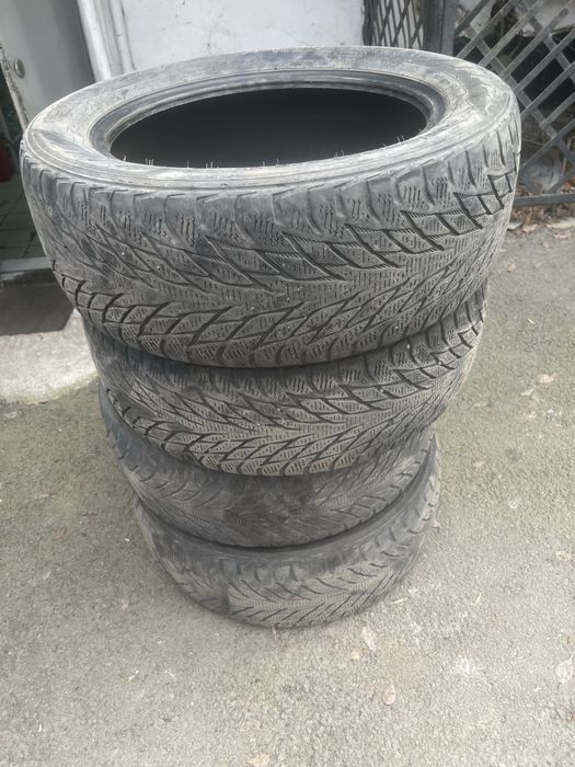 Продам шины R16 NOKIAN
