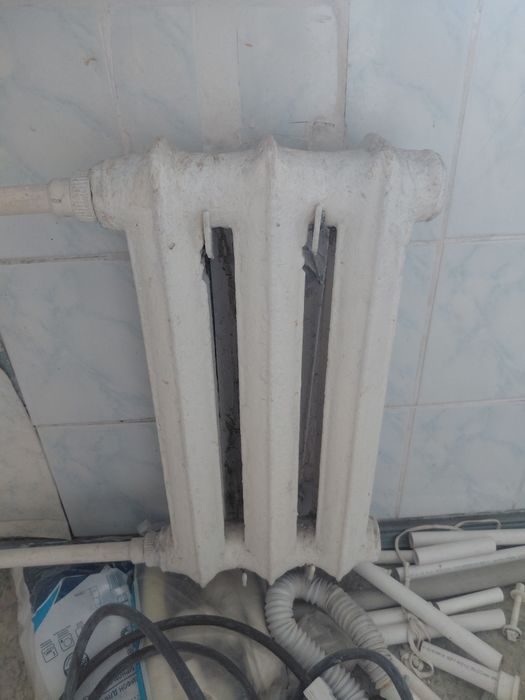 Продам чугунные батареи 19 секций