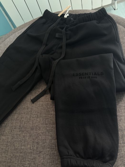 Essentials Fear of God Комплект