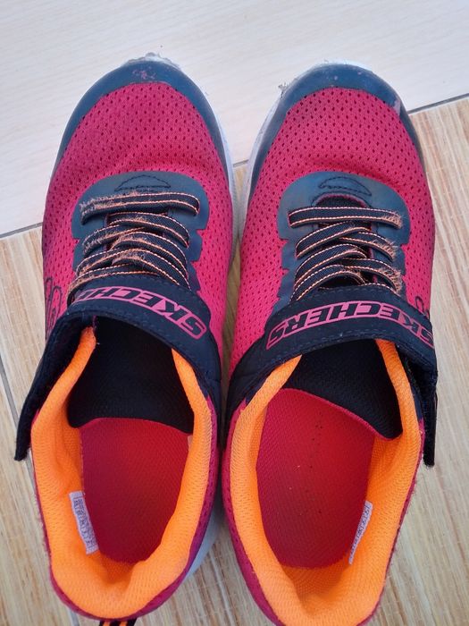 Два чифта номер36-23.3см.