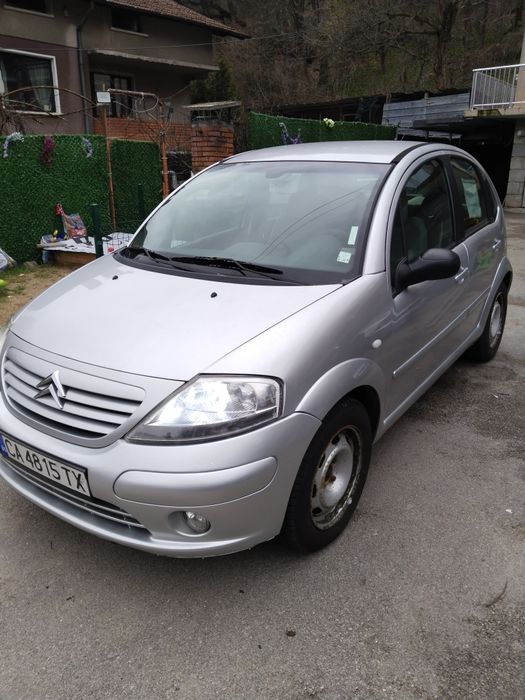 Продавам автомобил Ситроен Ц3 2004г