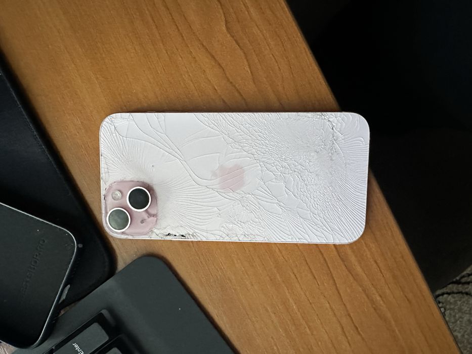 Iphone 15 plus piese