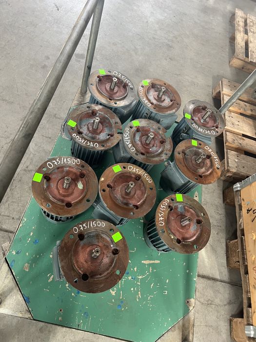 Нов фланцов ел.двигател/електромотор 0.75 кВ 1400 оборота