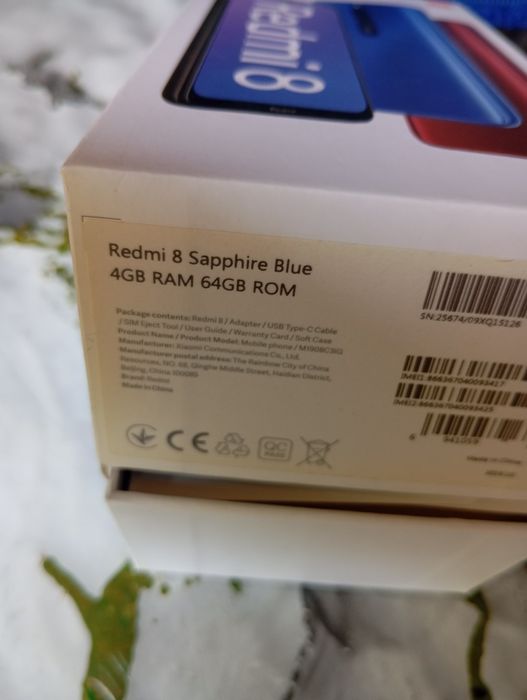 Redmi 8   (4/64)