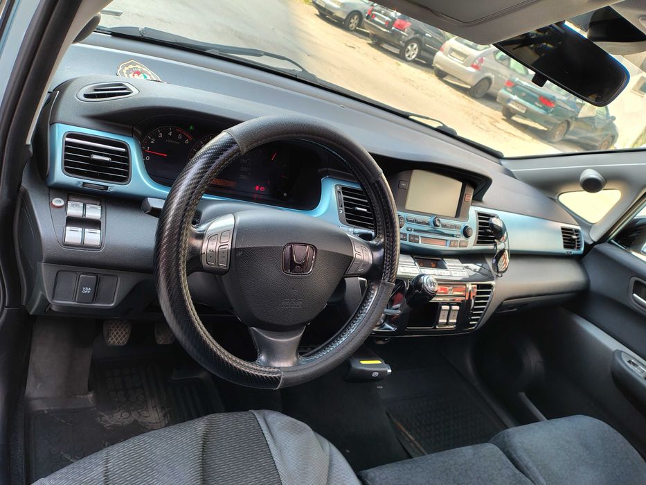 Honda FR-V2:2 Дизел 140