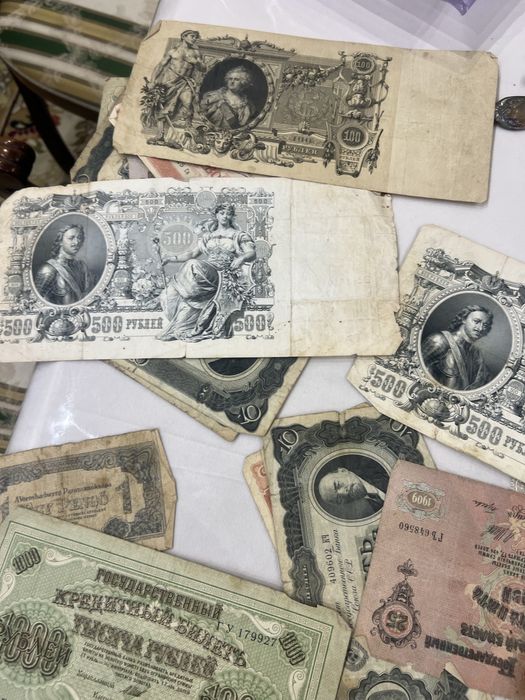 Старинные деньги .