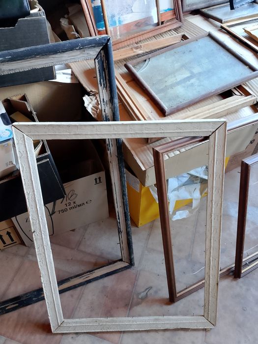 Рамки за картини и др.