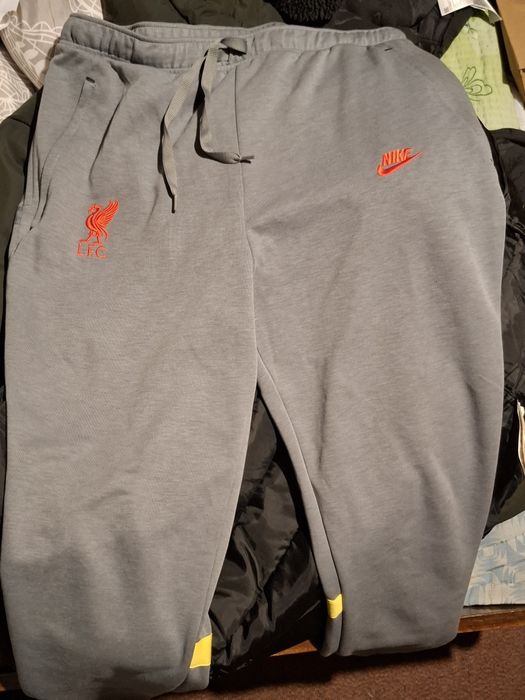 Оригинално долнище Nike Liverpool (LFC)