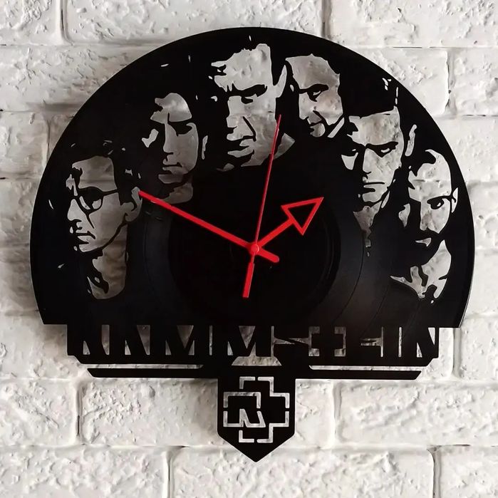 Продаю  авторские настенные часы