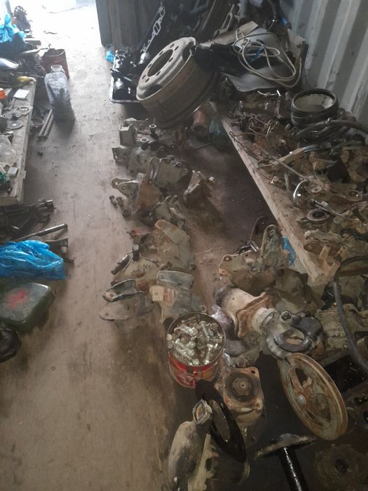 Зил запчастлар сотилади