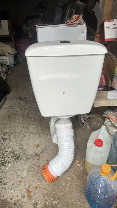 Продам унитаз в хорошем состоянии