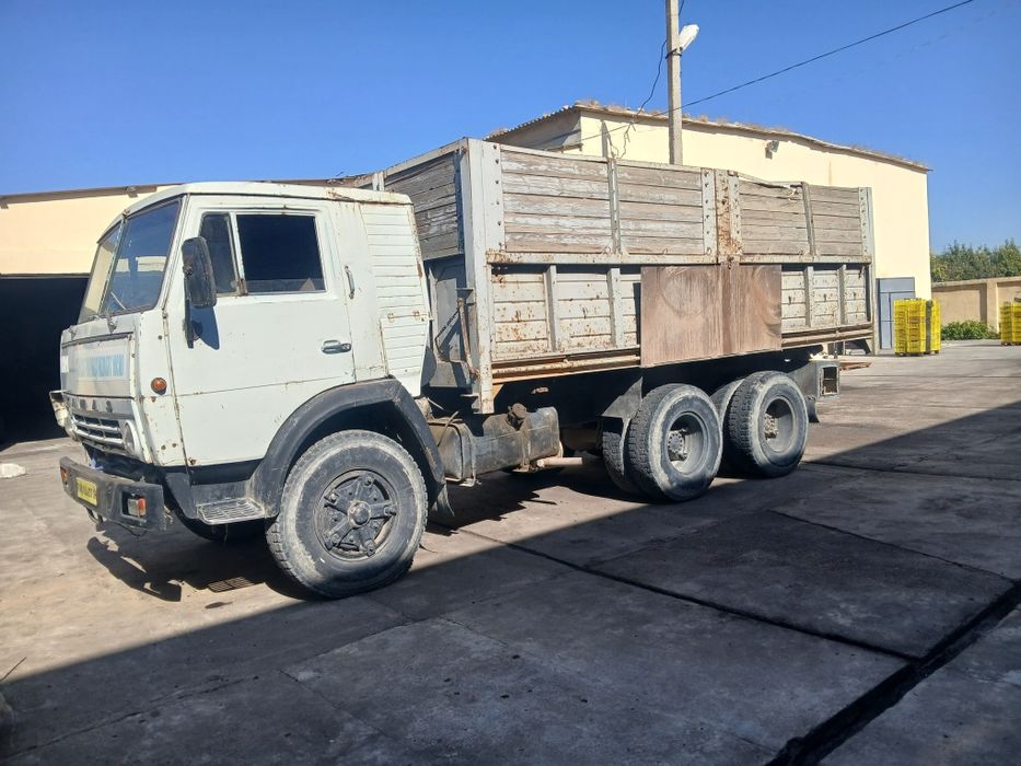 Kamaz zil gaz 66 sotiladi