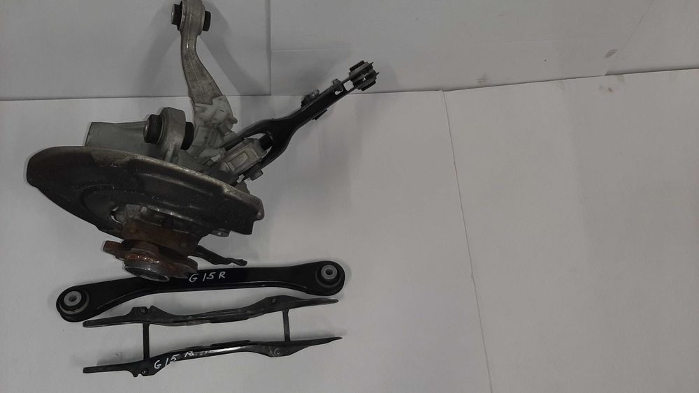 Fuzeta spate, completa cu brate BMW Seria 8 G15 G16