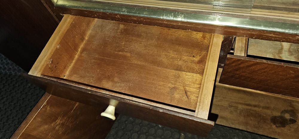 Продам шкаф  Хельга