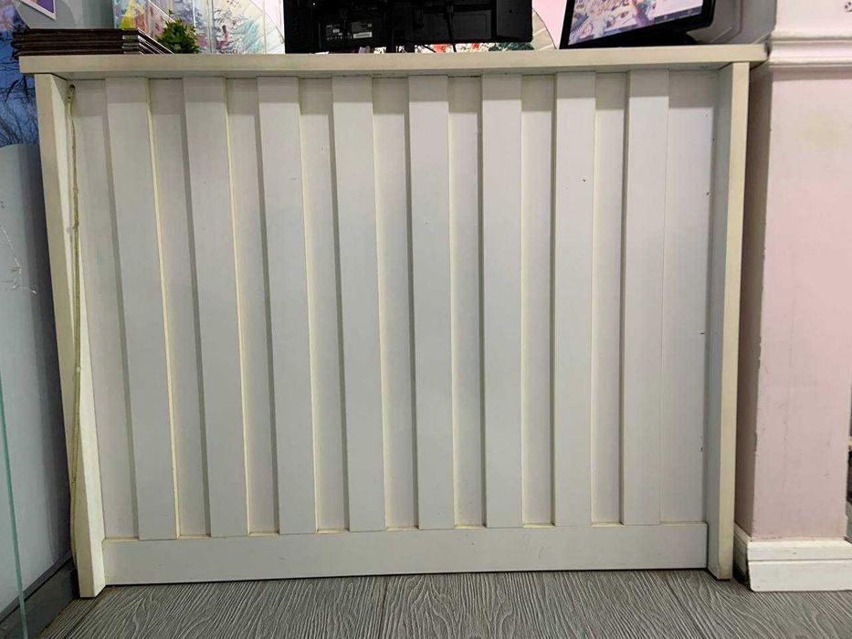 Стол в хорошем состоянии