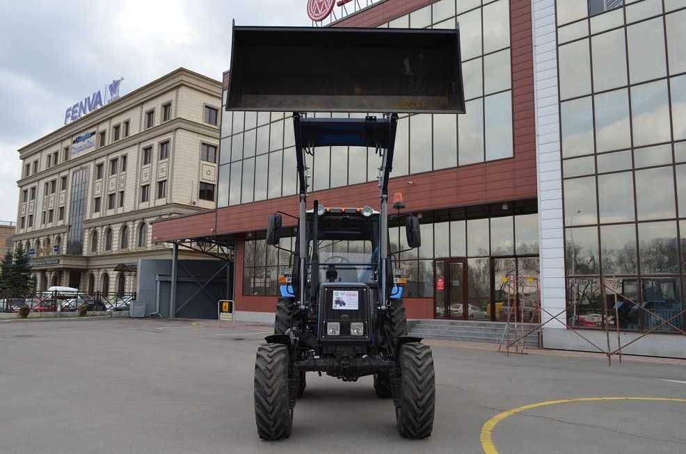 Трактор 920 новый