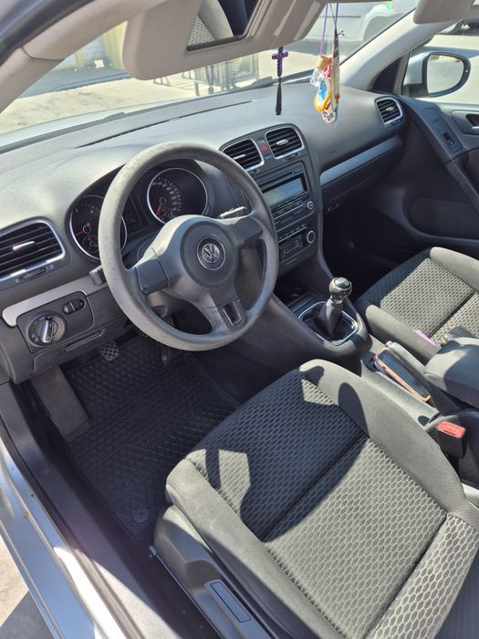 VOLKSWAGEN Golf 2012 — imagine 5