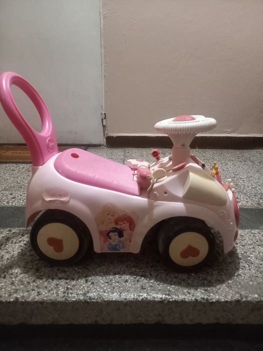 Кола за яздене на DISNI