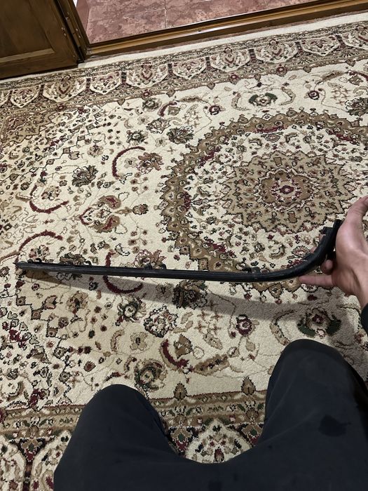 Бмв е34 накладка бампера оригинал 1 штук