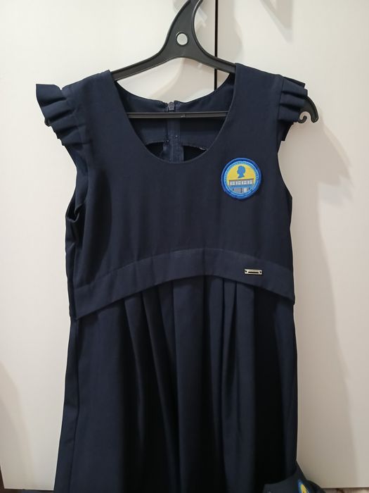 Школьный сарафан и пиджак