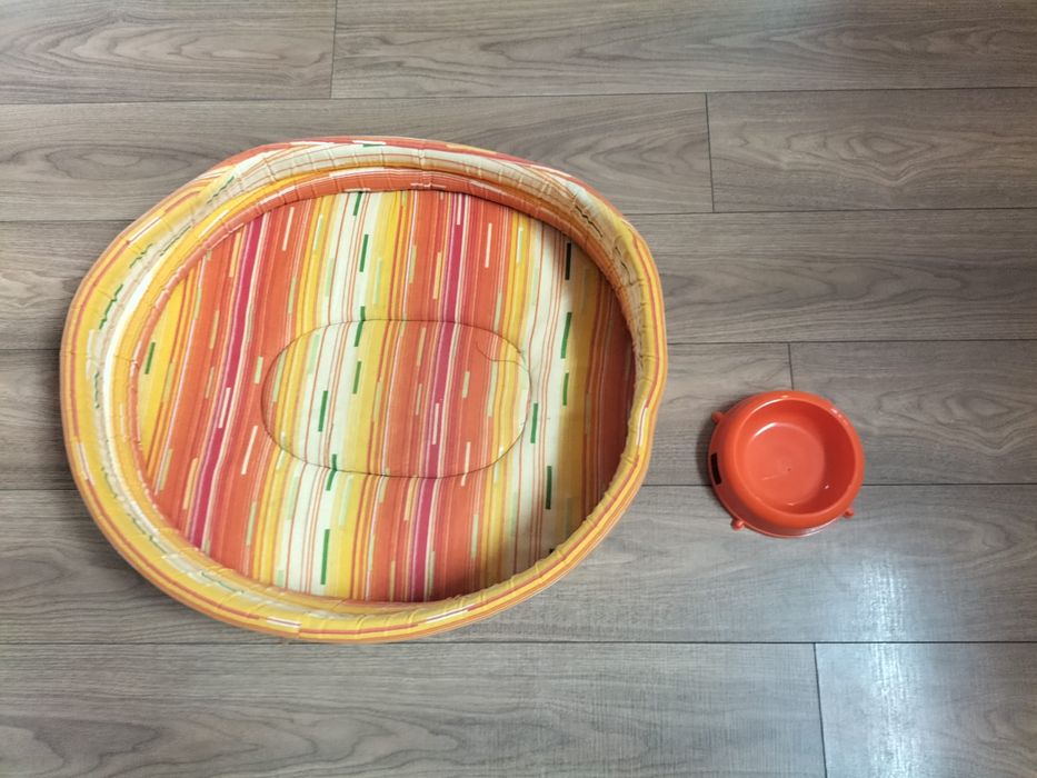 Culcus Oval pentru Câini 65x60 cm+ castron apa