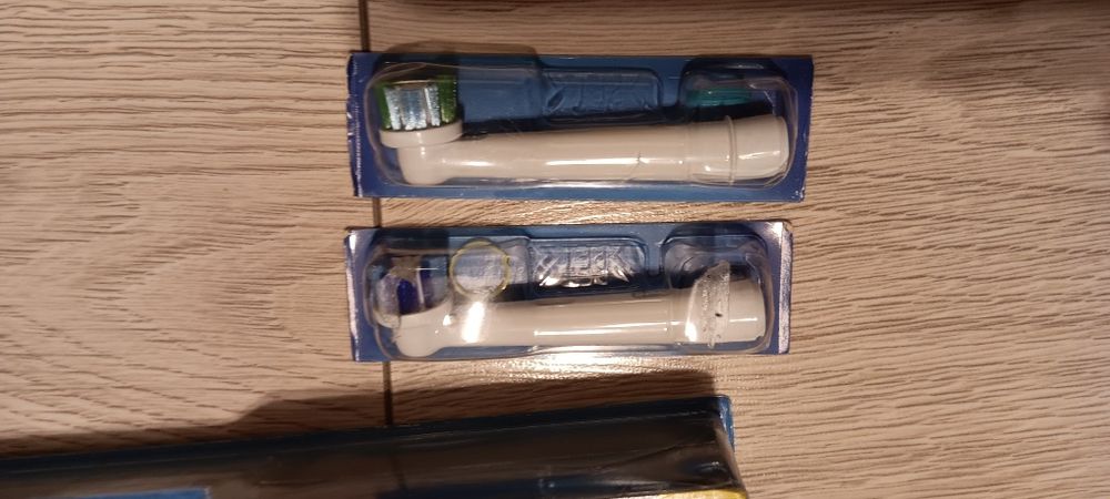 Rezerve pentru periuța Oral B