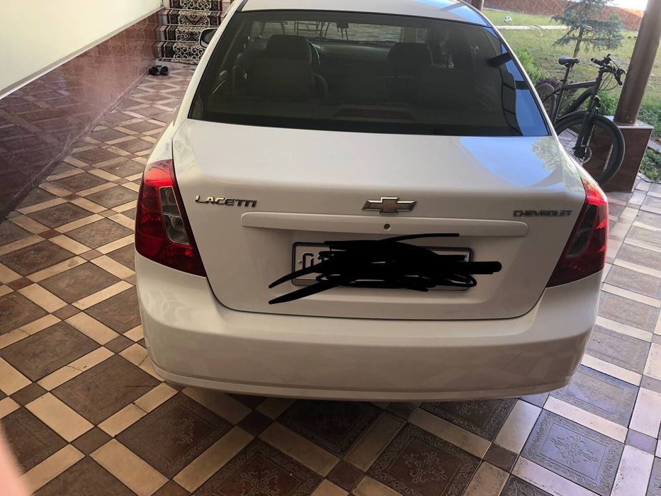 Laceti sotuladi 2015